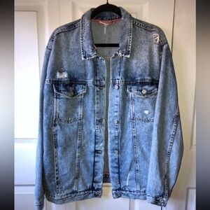 Oversized Free People Denim Jacket. Size L.